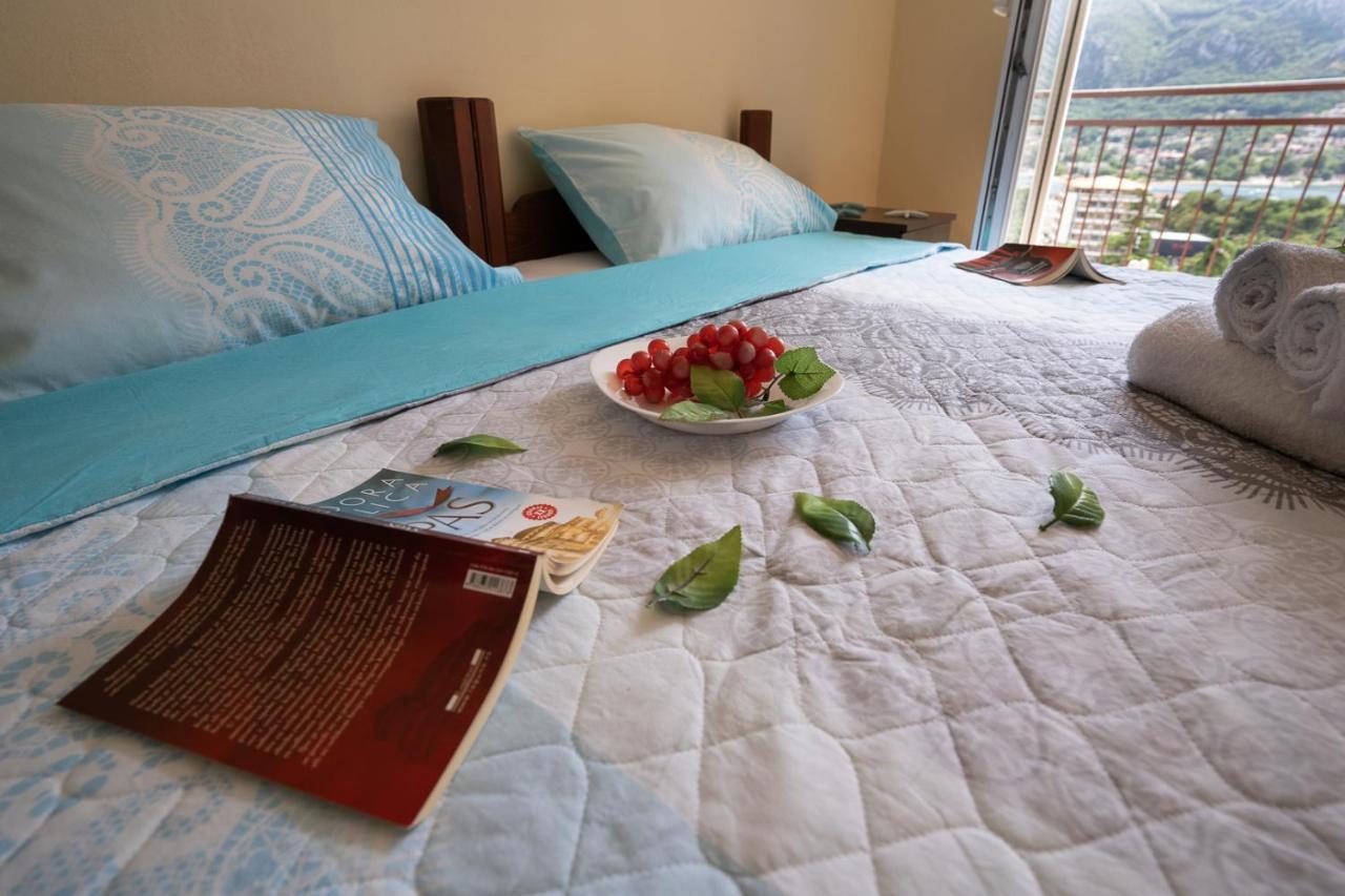 Albatros Apartment Kotor Luaran gambar