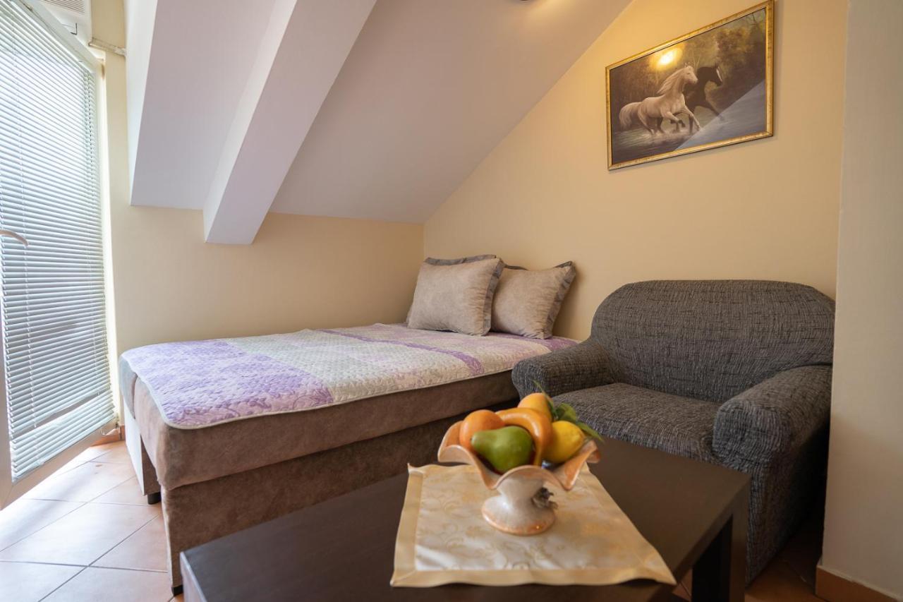 Albatros Apartment Kotor Luaran gambar