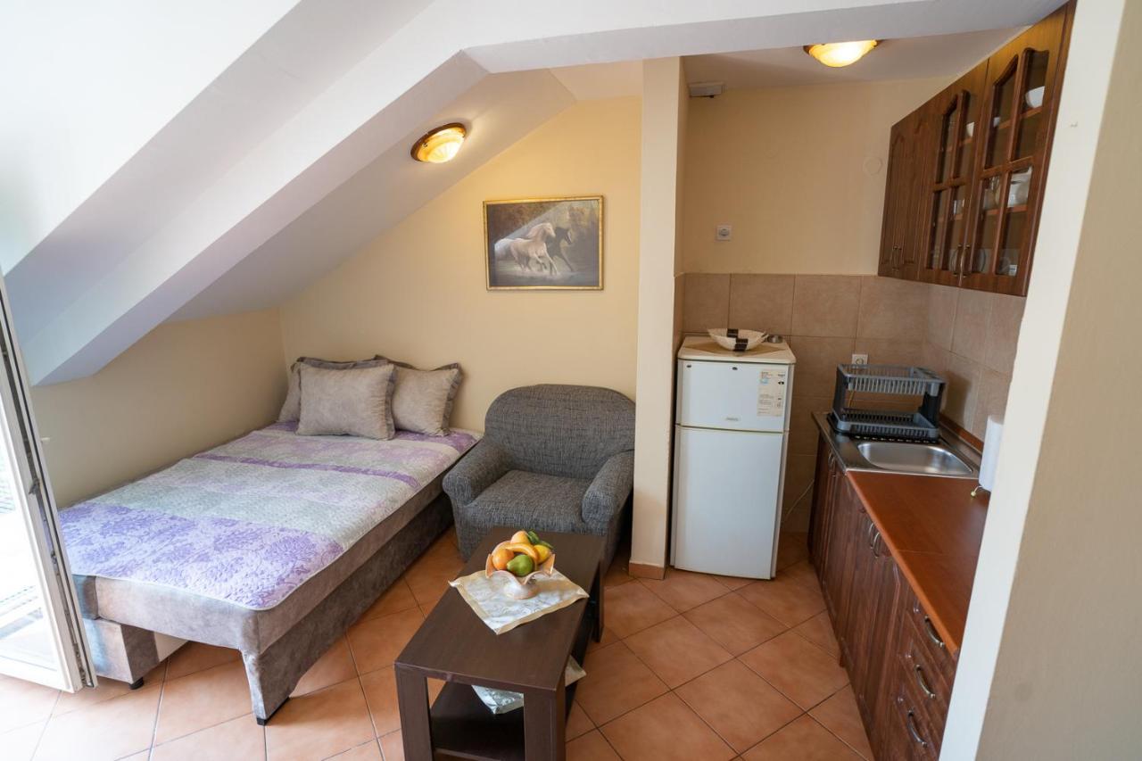 Albatros Apartment Kotor Luaran gambar