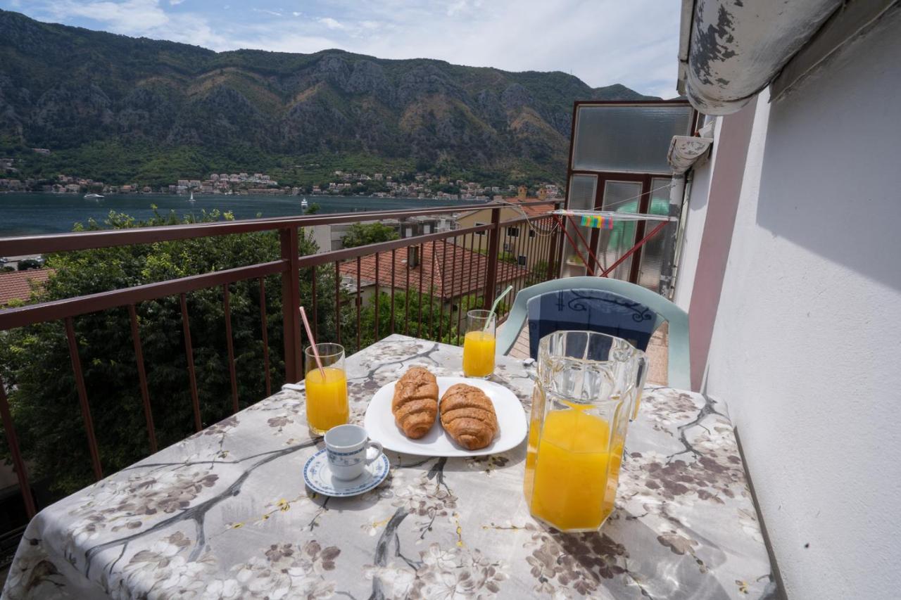 Albatros Apartment Kotor Luaran gambar